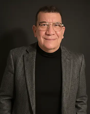 Dr. Carlos Escalona